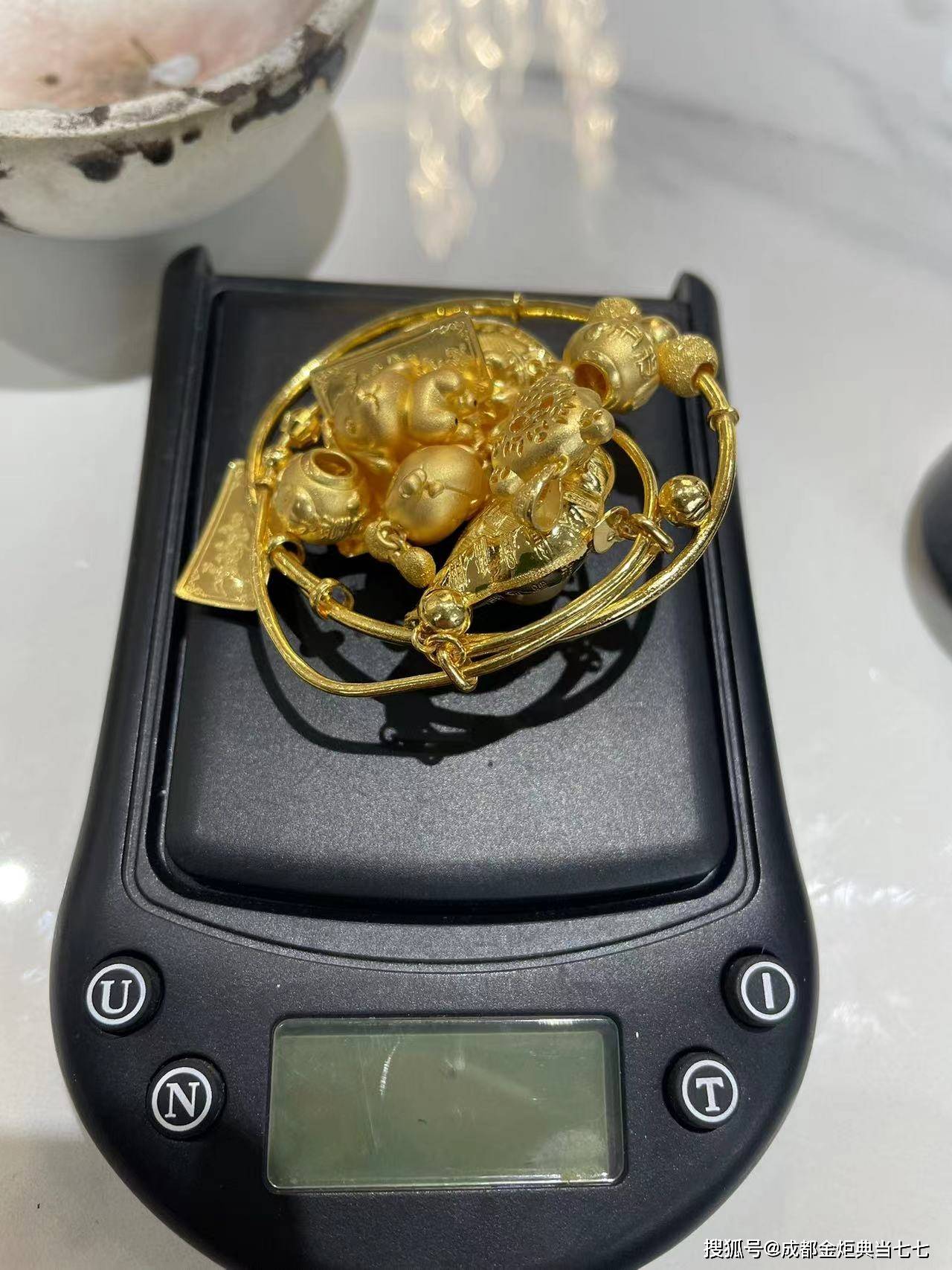 阿拉尔最新24小时上门回收金价方法分析(最方便真实的阿拉尔24小时上门回收黄金方法)